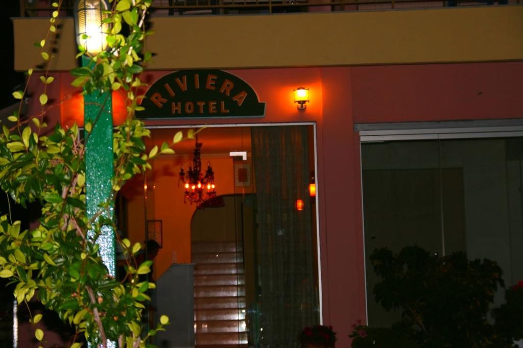 Riviera Hotel ポロス エクステリア 写真